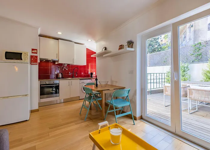 Cute In Center By Lovelystay Lisboa