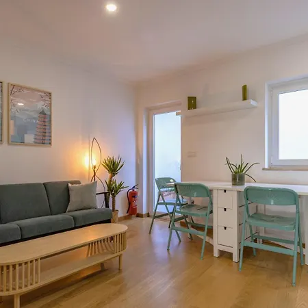 Cute In Center By Lovelystay * Lisboa