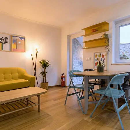 Cute In City Center By Lovelystay Apartment *