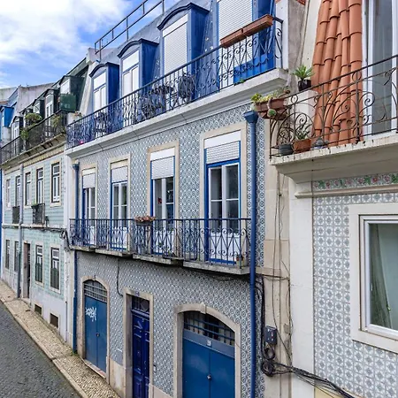 Cute In City Center By Lovelystay Apartment