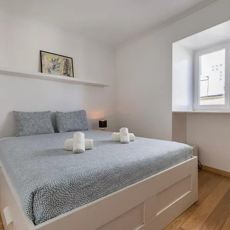 Cute In Center By Lovelystay * Lisboa