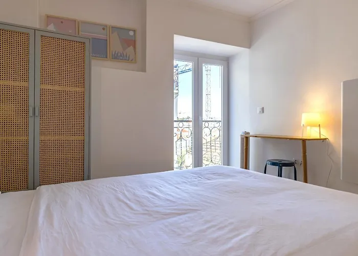 Cute In Center By Lovelystay