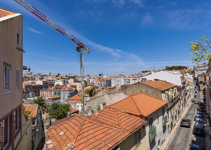 Cute In Center By Lovelystay Lissabon