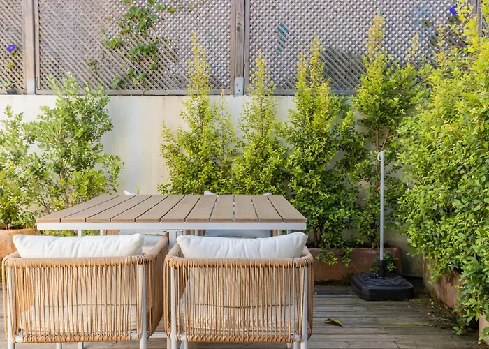 Cute In Center By Lovelystay