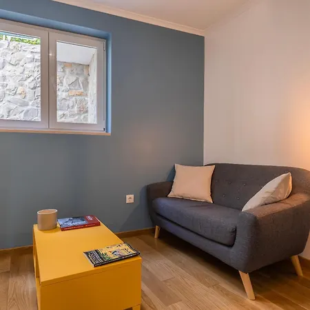 Cute In Center By Lovelystay