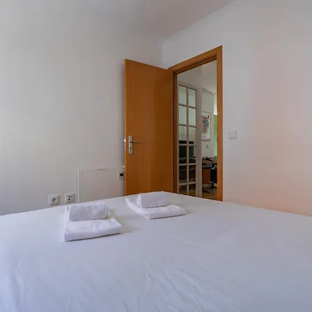 Cute In Center By Lovelystay *